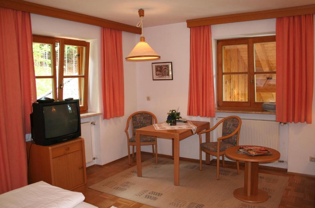 Ferienhaus Am Roemerweg Klais Oda fotoğraf