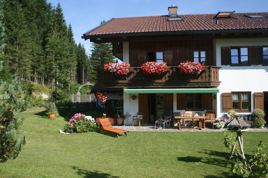 Ferienhaus Am Roemerweg Klais Dış mekan fotoğraf